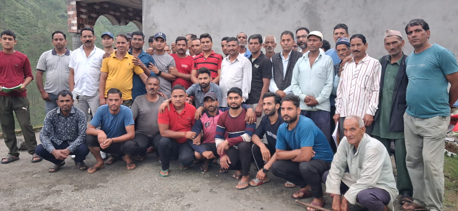मुख्यमंत्री की घोषणाओं पर अधिकारी नहीं कर रहे हैं अमल