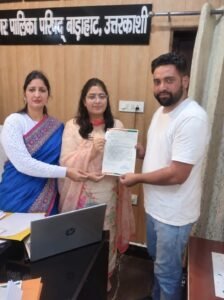 जोशियाड़ा–मनेरा के बीच दौड़ेगी सिटी बस,छात्र-छात्राओं, महिलाओं, बुजुर्गों और आम नागरिकों को मिलेगी आवागमन की सुविधा; मनेरा बायपास पर स्ट्रीट लाइटें भी लगीं